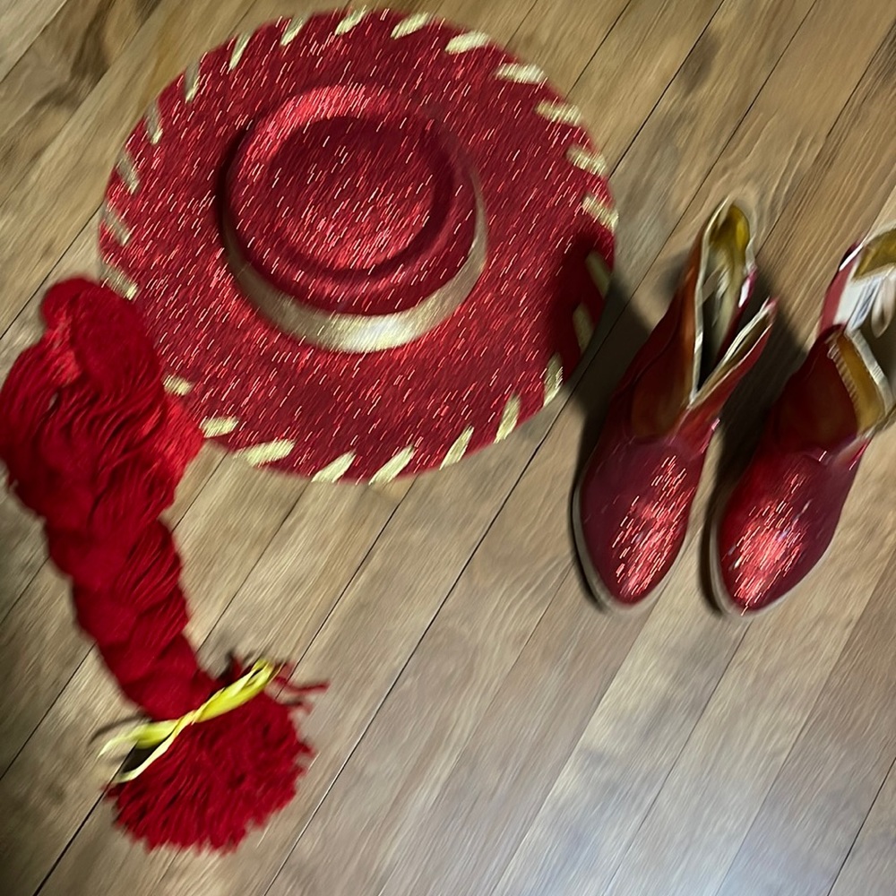 Jessie costume accessories